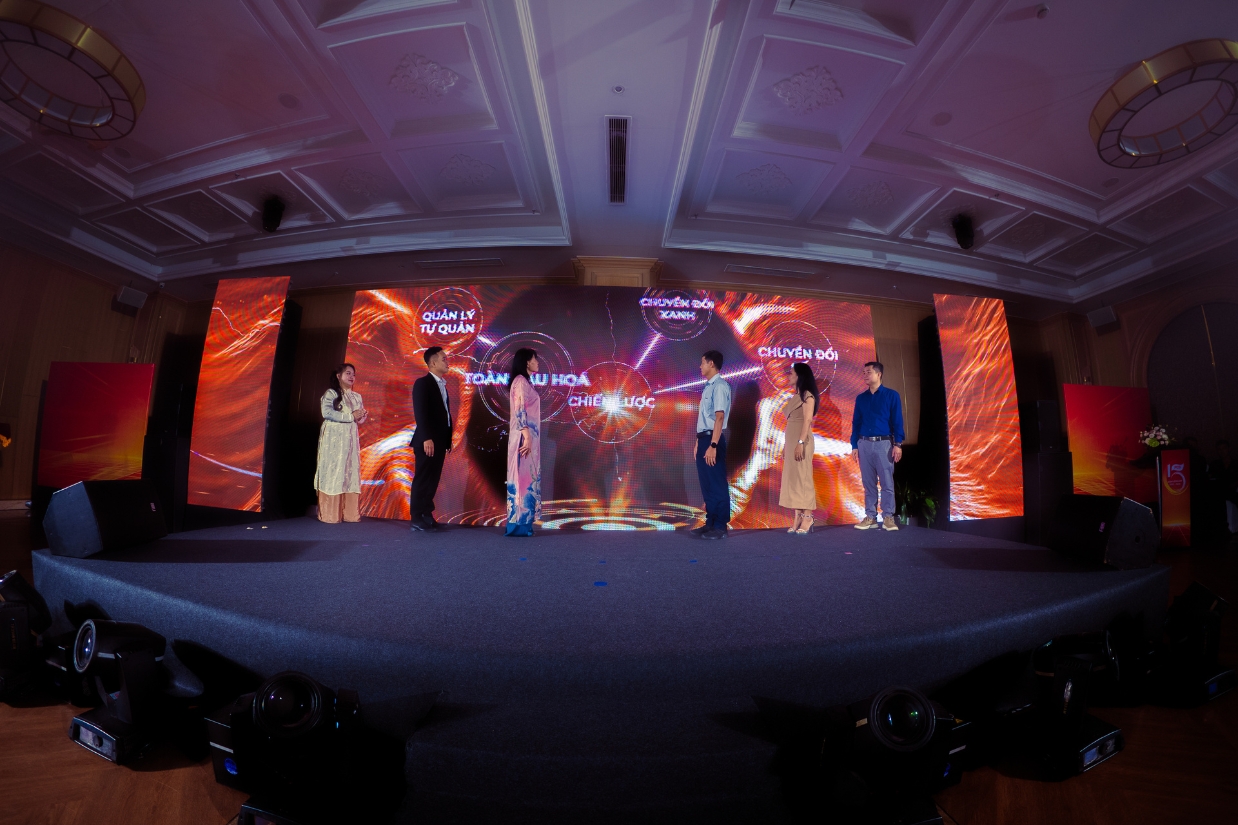 Ban điều hành PCS thực hiện nghi thức công bố định hướng – chiến lược mới