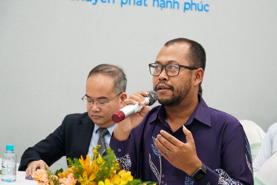 Mr. Si Sa Vet, Marketing Manager of the Malaysia External Trade Development Corporation (MATRADE), shares insights at the event.