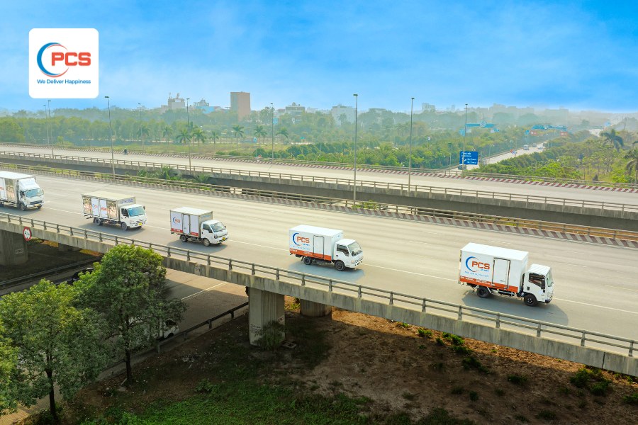 Express Delivery Service in Vietnam connecting nationwide routes with controlled transit time at PCS Logistics.