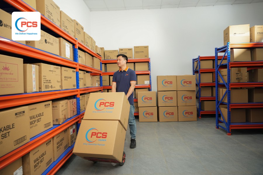 Quy tr&igrave;nh vận h&agrave;nh đạt chuẩn ng&agrave;nh Dược tại PCS Logicstics.