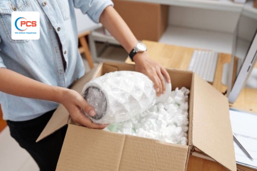 H&agrave;ng dễ vỡ cần đ&oacute;ng g&oacute;i cẩn thận, đ&uacute;ng kỹ thuật để tr&aacute;nh vỡ trong qu&aacute; tr&igrave;nh vận chuyển