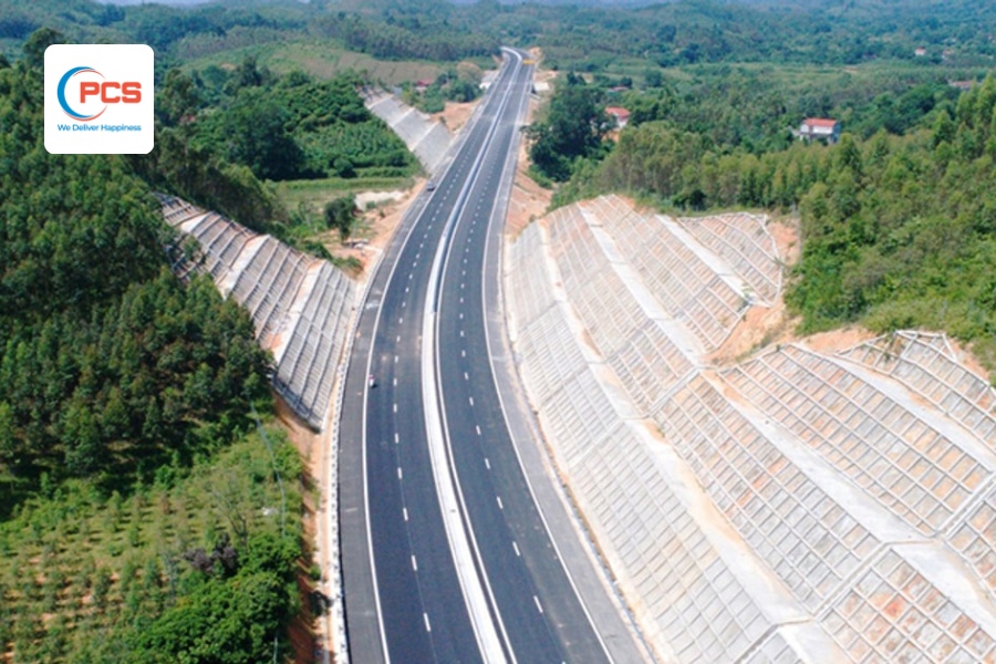 Cao tốc Lạng Sơn - cửa khẩu Hữu Nghị đ&atilde; th&ocirc;ng tuyến v&agrave;o cuối năm 2025