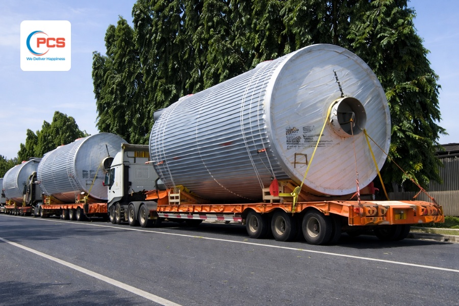 Vận chuyển h&agrave;ng si&ecirc;u trường si&ecirc;u trọng cần &aacute;p dụng c&aacute;c biện ph&aacute;p gia cố đặc biệt tr&aacute;nh rủi ro trong qu&aacute; tr&igrave;nh vận chuyển