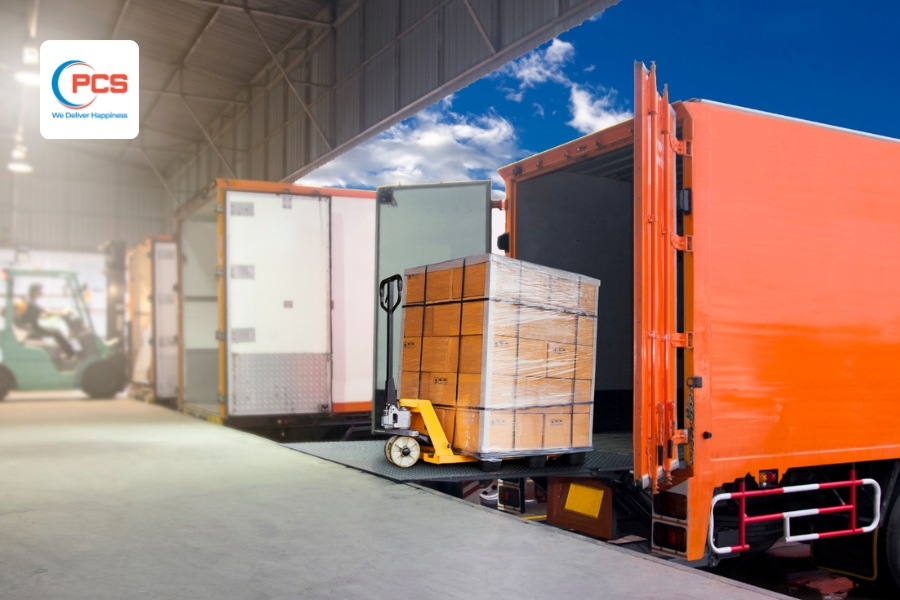 PCS Logistics cung cấp đa dạng dịch vụ vận chuyển cho kh&aacute;ch h&agrave;ng lựa chọn