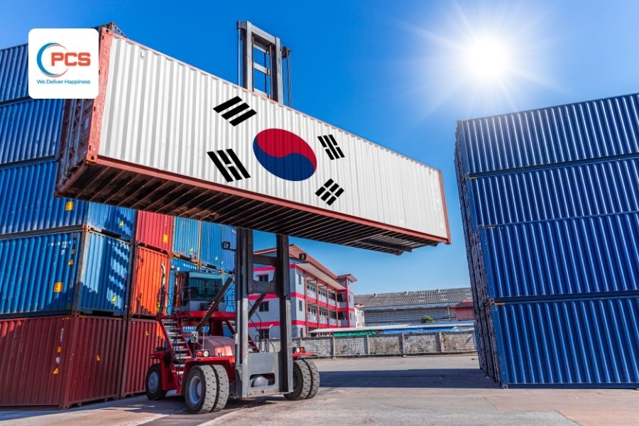 Cargo is prepared and transferred to meet the rising demand for Vietnam-Korea shipping. Cargo is prepared and transferred to meet the rising demand for Vietnam-Korea shipping.