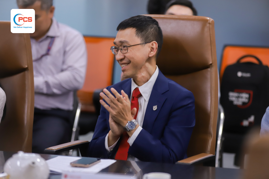 1775642815164_pcs-logistics-va-dai-hoc-van-lang-ky-ket-bien-ban-ghi-nho-hop-tac-uom-mam-the-he-nhan-su-logistics-tuong-lai-7.png TS. Ngô Quang Trung, Phó Hiệu trưởng, Trưởng Khoa Thương mại Trường Đại học Văn Lang