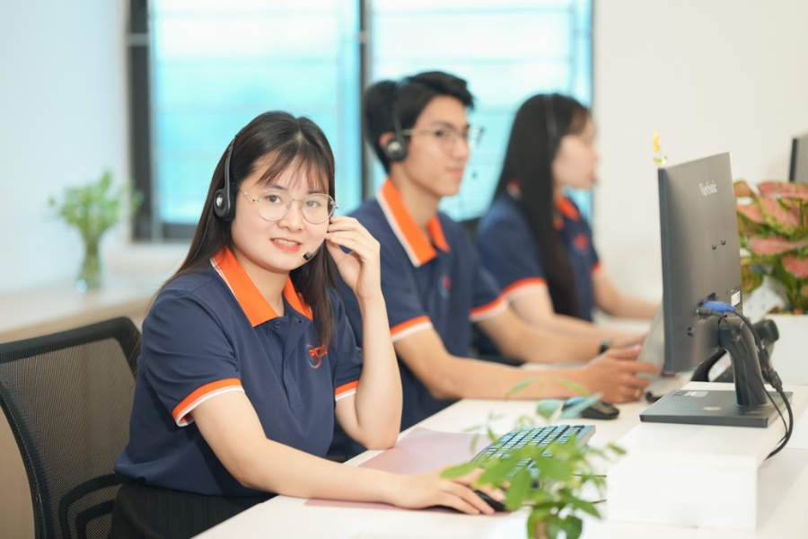 PCS Logistics cung cấp dịch vụ uy t&iacute;n với 15 năm kinh nghiệm trong lĩnh vực chuyển ph&aacute;t nhanh.