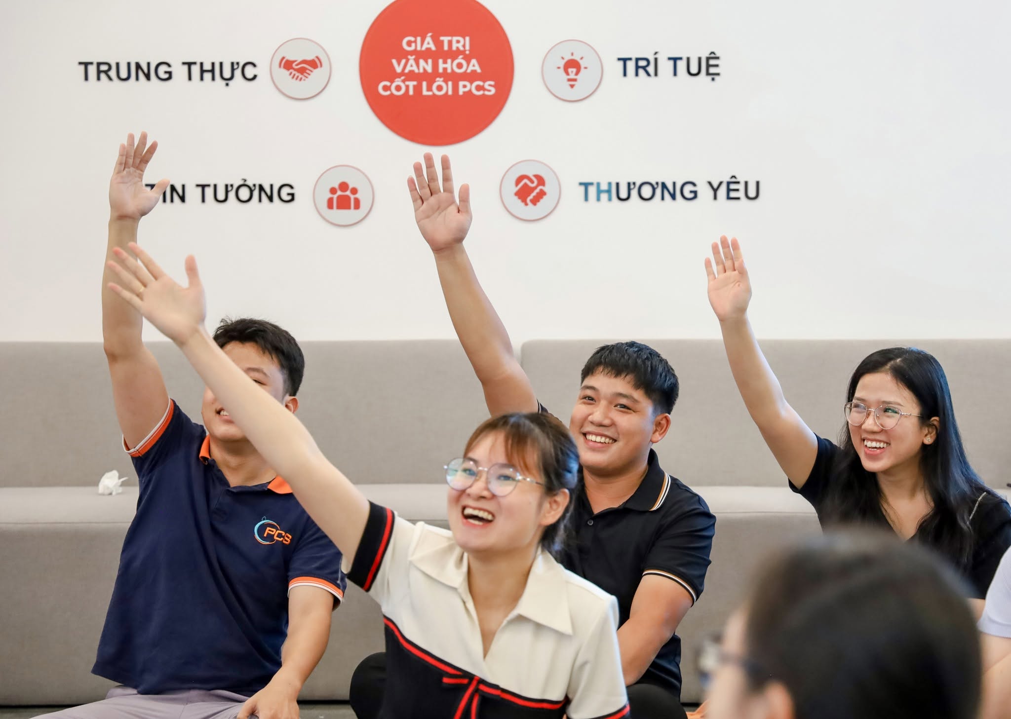 Sinh nhật qu&yacute; II tại PCS