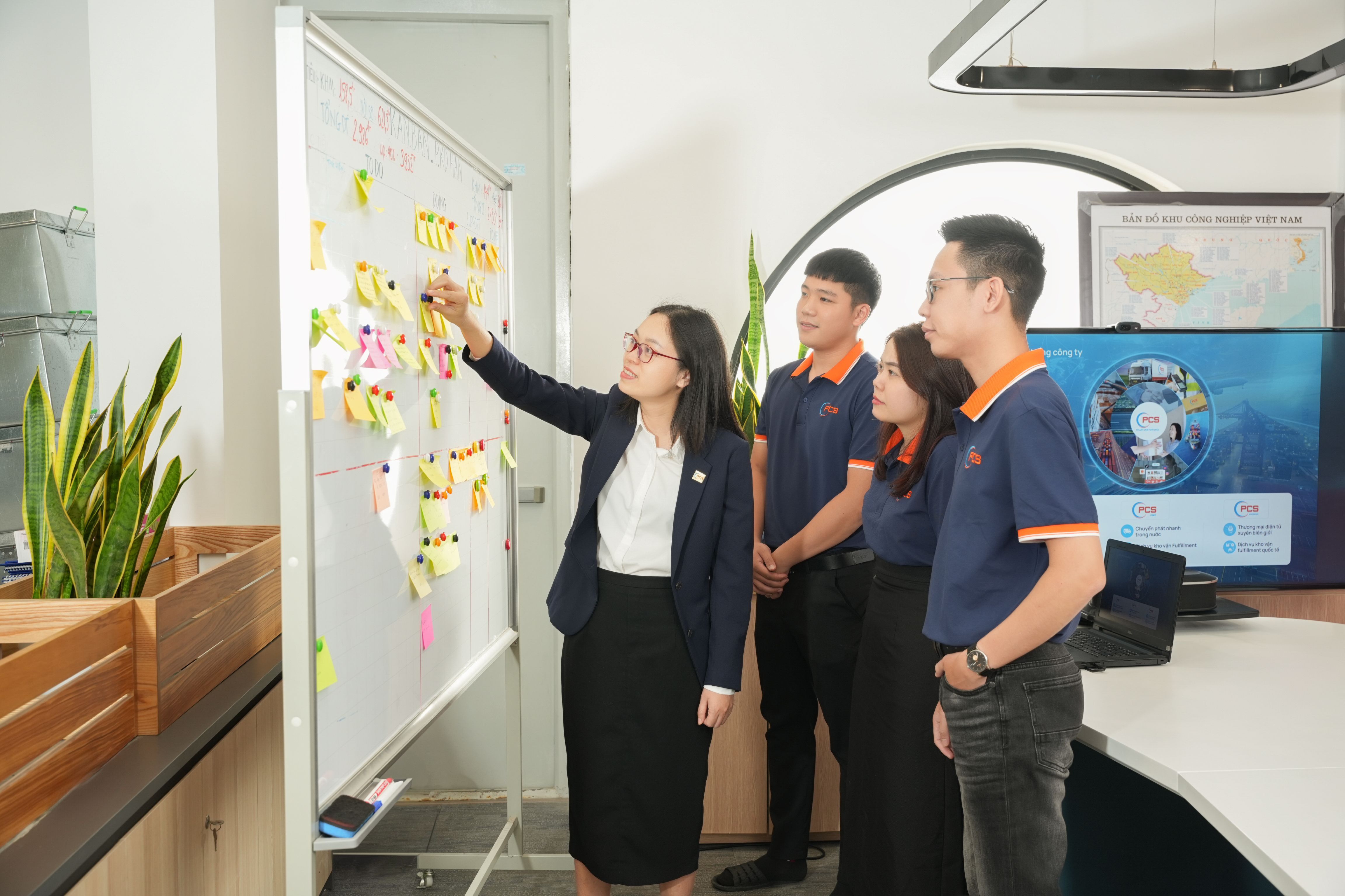 H&agrave;nh tr&igrave;nh chuyển đổi PCS Logistics