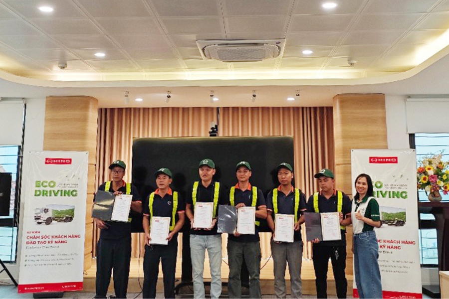 1787650625312_pcs-logistics-to-chuc-dao-tao-lai-xe-an-toan-va-tiet-kiem-nhien-lieu-9.jpg