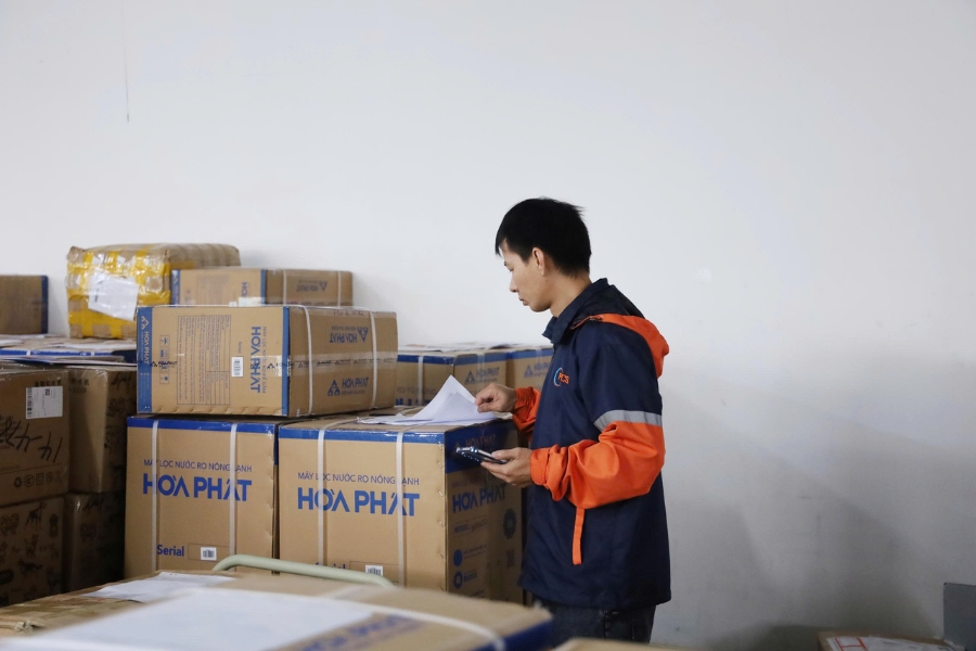 Kinh nghiệm phân phối hàng Hòa Phát cho các hệ thống bán lẻ cho thấy năng lực xử lý đơn nhiều điểm của PCS Logistics. Kinh nghiệm phân phối hàng Hòa Phát cho các hệ thống bán lẻ cho thấy năng lực xử lý đơn nhiều điểm của PCS Logistics.