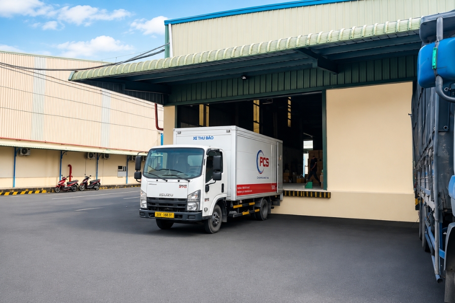 Mạng lưới nhận hàng tại Sài Gòn giúp PCS Logistics thuận tiện gom hàng và điều phối vận chuyển đi Nghệ An. Mạng lưới nhận hàng tại Sài Gòn giúp PCS Logistics thuận tiện gom hàng và điều phối vận chuyển đi Nghệ An.