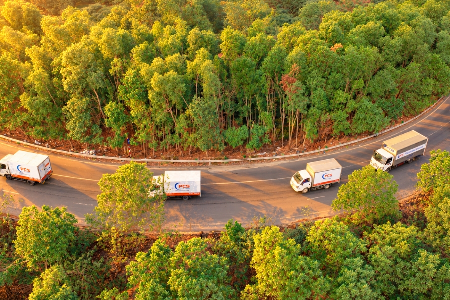 PCS Logistics combines express shipping and road freight to serve industrial park supply chains. PCS Logistics combines express shipping and road freight to serve industrial park supply chains.