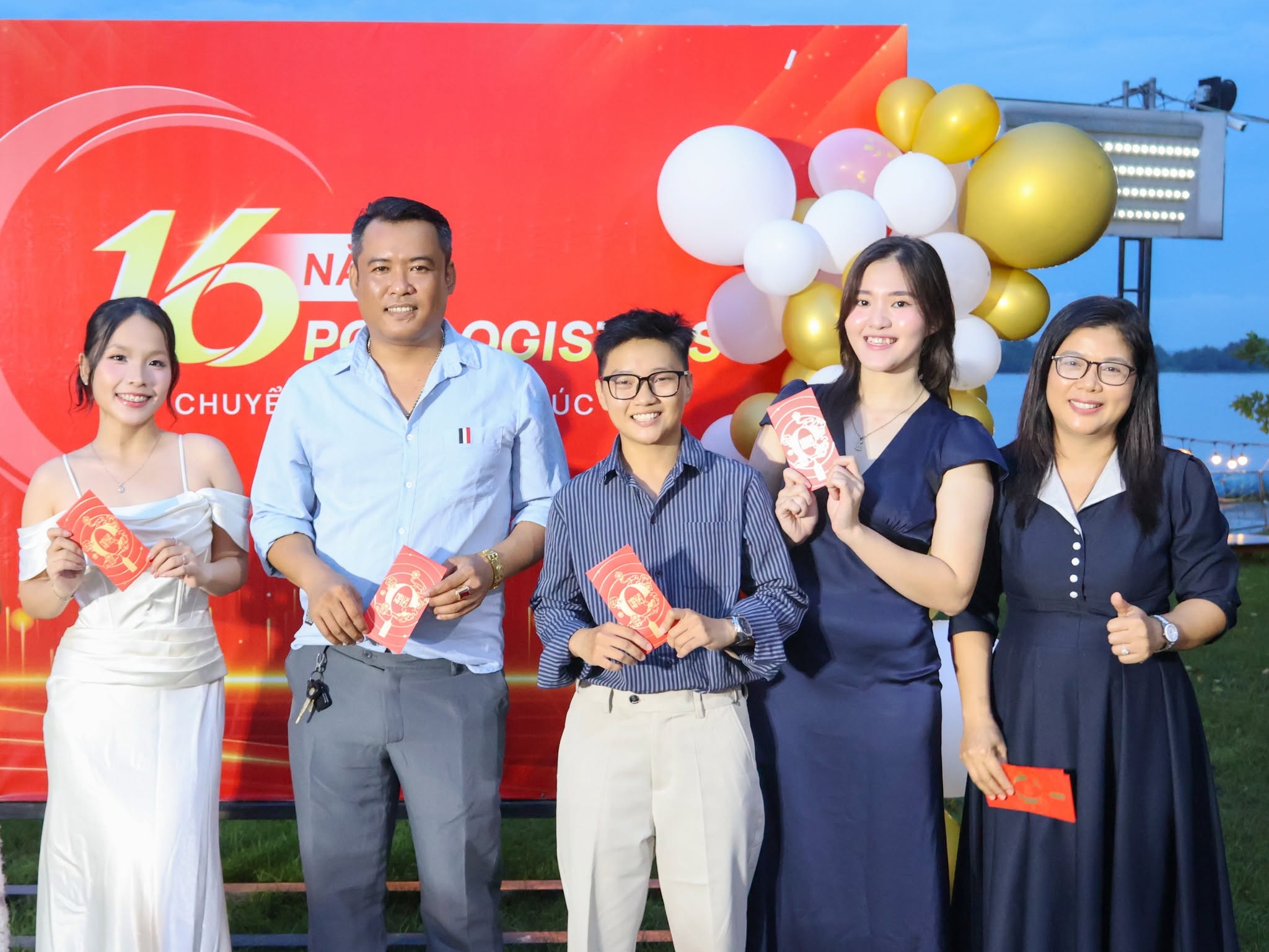 Sinh nhật PCS 16 tuổi
