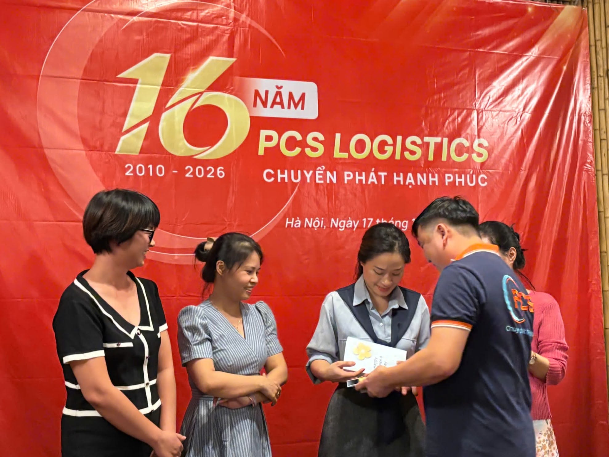 Sinh nhật PCS 16 tuổi