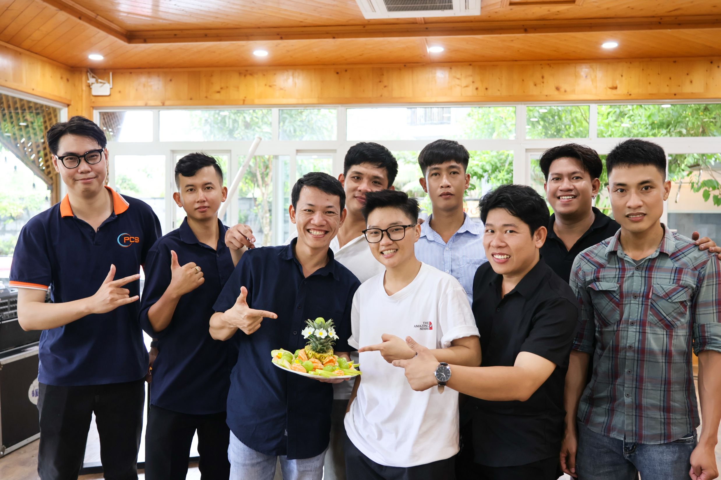 1792660900165_pcs-logistics-lan-toa-yeu-thuong-mung-ngay-phu-nu-viet-nam-20-10-7.jpg